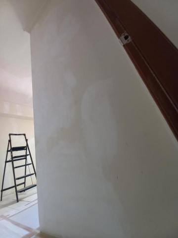 秝研油漆 防水工程 - 新竹市北區社區名稱：慶華綠晶 全室乳膠漆+跳色油漆（虹牌鄉居+I白+得利雄鹿白改色女裝灰+司曼特燕麥黃） 施工中