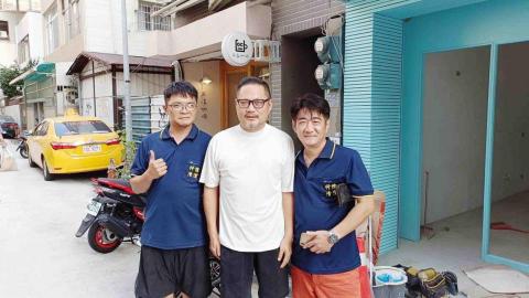 慈恩專業清潔 - 慈恩專業清潔與仟億專業清潔

為兄弟公司互相合作

「中邪」製作人合影留念

替製作人夫人執行店面清潔