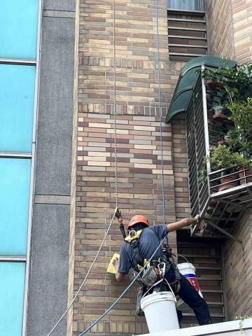 外牆防水 鼎匠高空有限公司 - 磁磚修繕