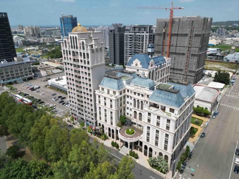 范哲銓 - 苗栗某舊建案