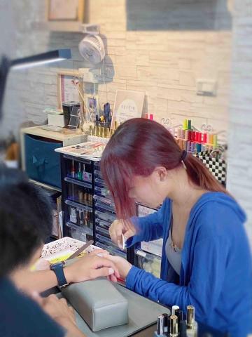 米莉美學-美甲.美睫.半永久眉眼唇.紋髮 - 認真的學生?凝膠前置操作 米莉美學-美甲.美睫.半永久眉眼唇.紋髮 - 認真的學生?凝膠前置操作