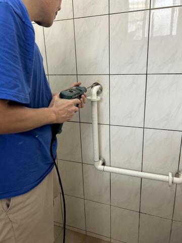 福祉緩衝防滑地板工程行 - 