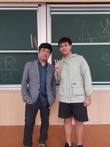 提供印章刷服務的專家黃瑞麟