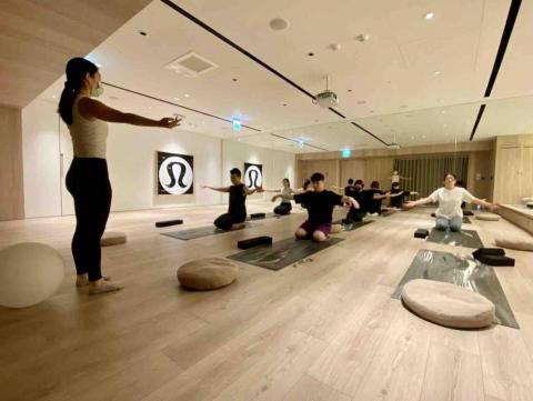 MindfulFlow Space 息之間 - Lululemon 合作課程 - Pilates 墊上
