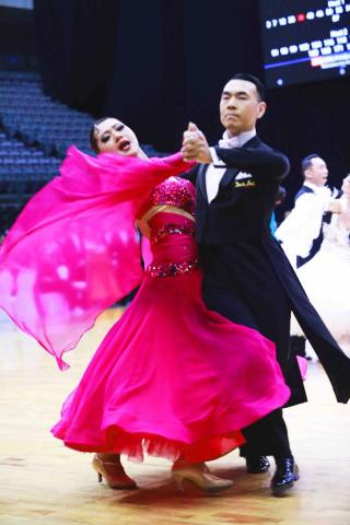 wendy｜國標舞｜標準舞｜拉丁舞｜社交舞 - 