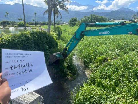 信實工程行 - 萬巒鄉公所清淤工程施工中