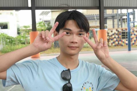 提供保姆服務的專家何詺威