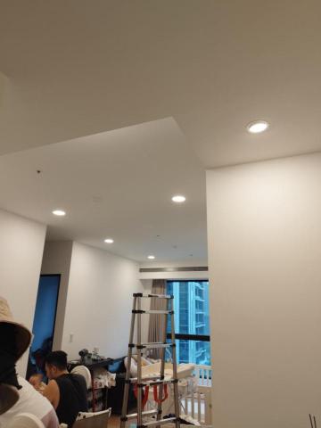 周昆興 - 崁燈更換工程（後）