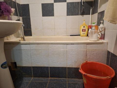 啟程泥作修繕工程 - 浴缸拆除 施工前