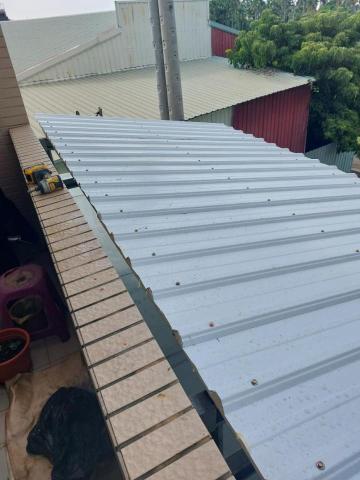 愷晴工程行 - 六股路，雨棚，收尾中