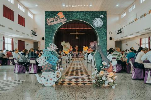 高杰設計 客製主題婚禮佈置│尾牙春酒佈置│活動佈置│ - 愛麗絲夢遊仙境婚禮佈置 高雄婚禮佈置 客製主題婚禮佈置 高杰設計 客製主題婚禮佈置│尾牙春酒佈置│活動佈置│ - 愛麗絲夢遊仙境婚禮佈置 高雄婚禮佈置 客製主題婚禮佈置