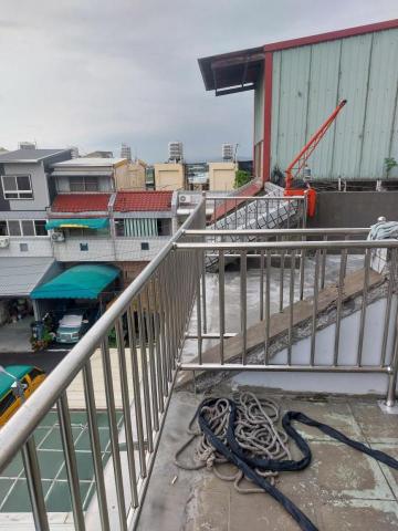 愷晴工程行 - 陽台欄杆