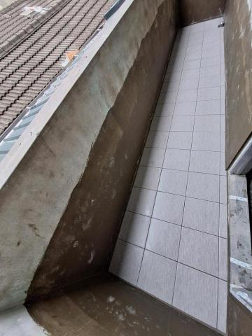 啟程泥作修繕工程 - 陽台鋪設磁磚 施工後