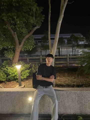 提供時薪2021服務的專家林時寛