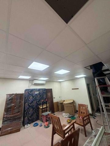 郭奕增 - 平板燈安裝牽電