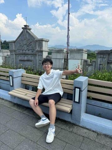 提供刻印鑑章服務的專家施博允