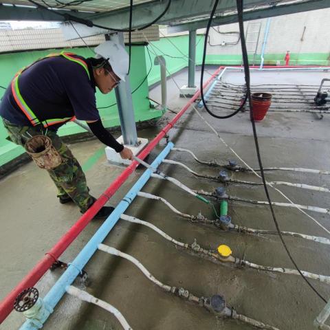 潘柏軒 - 屋頂防水塗層