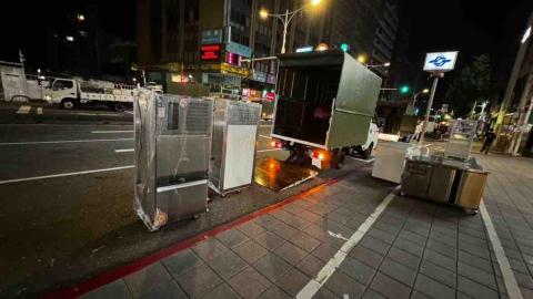 雙北市搬家 家庭垃圾-傢俱家電清運 - 新光三越撤櫃餐飲設備搬運