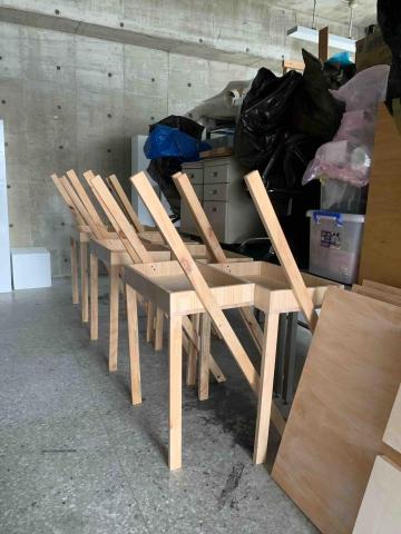 官尚嫻 - 客製化木製展架