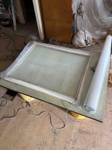 晶品鋼鋁工程行 - 松江路2舊紗窗網更換中