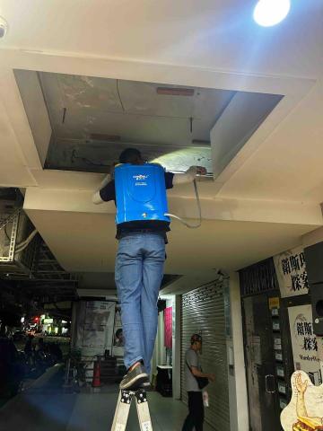 輝譽有限公司 - 白蟻施工