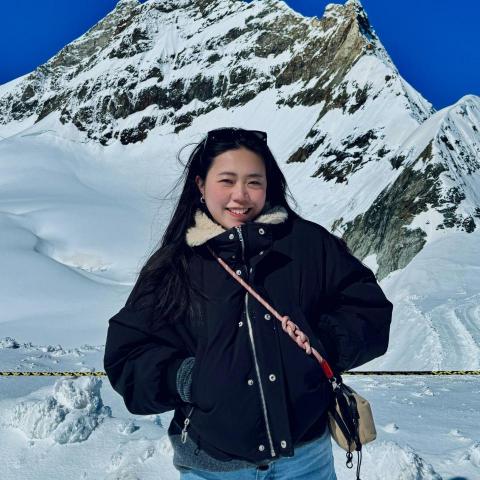 提供momo包包服務的專家楊尹雯