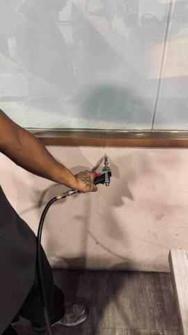 輝譽有限公司 - 白蟻施工