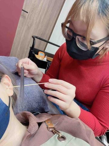 提供除毛服務的專家Jiemi美學