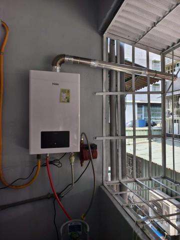 李小雞 - 海爾16公升熱水器
