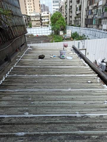 隆久工程 - 鐵皮速力康填縫