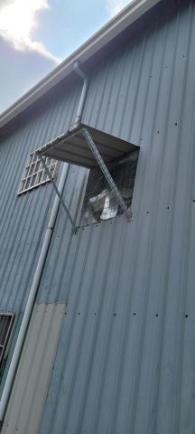 李樂咖 - 排風扇固定加雨遮