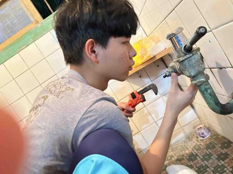 劉世智 - 維修沖水凡爾