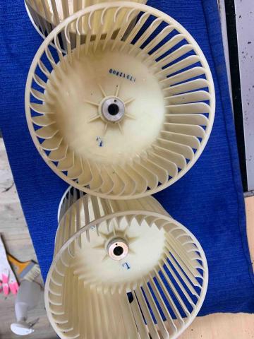 劉家洋冷氣小工人 - 洗乾淨的風鼓