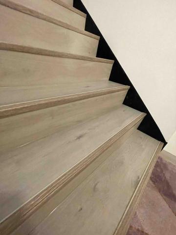 丞璽室內裝修有限公司 - 樓梯地板施工