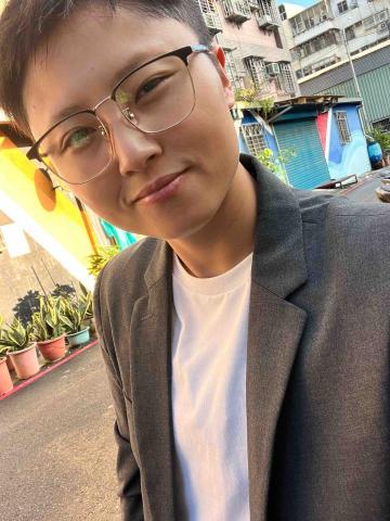 提供溫罐刮痧服務的專家行動艾灸師（母子倆）