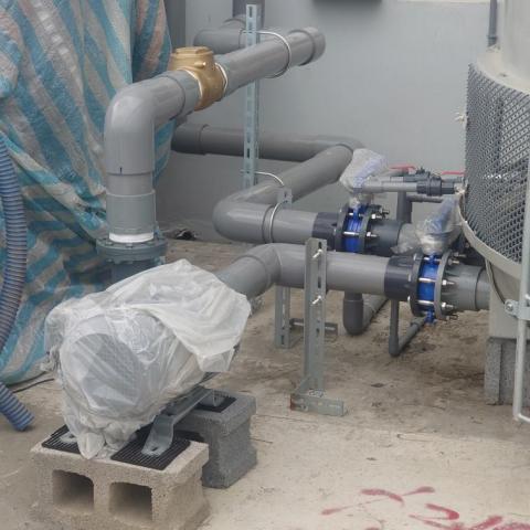 私人 - 60噸水塔安裝