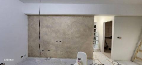 秝研油漆 防水工程 - 新竹市北區社區名稱：慶華綠晶 全室乳膠漆+跳色油漆+門框油漆（虹牌鄉居+I白+司曼特 燕麥黃+得利女裝灰）施工中