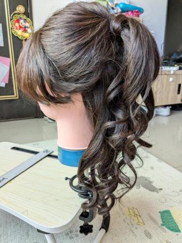 雯雯彩粧師 - 高馬尾捲髮造型