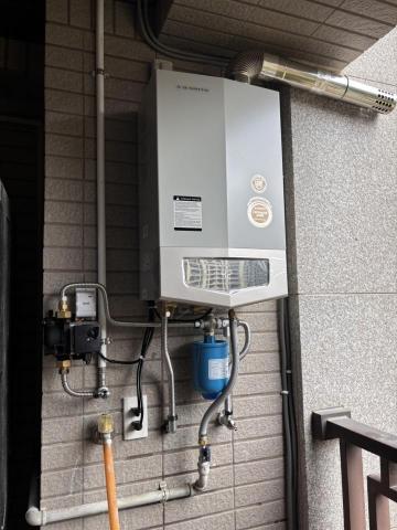 良澄工程-AOSmithh - 客戶家中安裝24升+回水功能熱水器