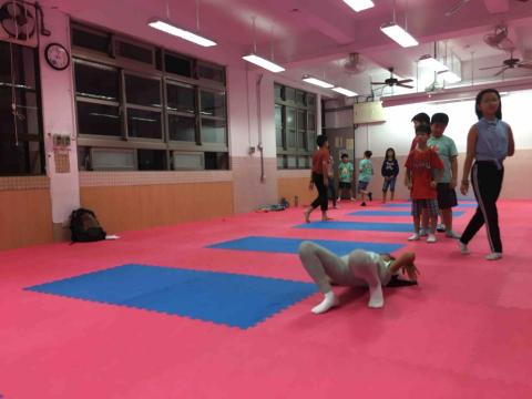 張家豪 - 社團教學