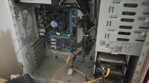 集智3C維修站 - 客戶加裝硬碟並且整線