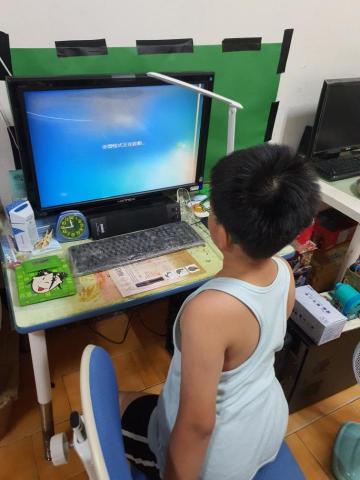 集智3C維修站 - 客戶小朋友系統重灌