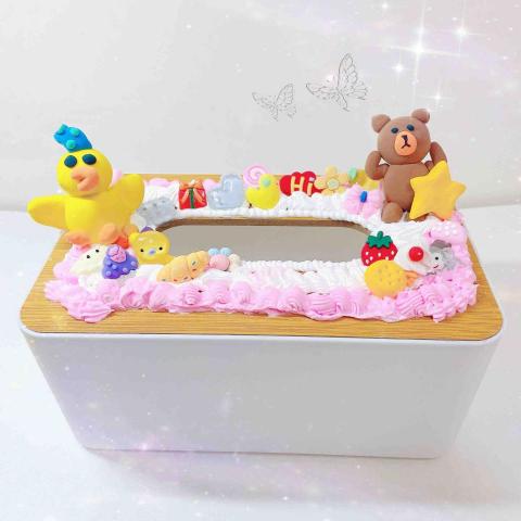 簡怡庭 - 衛生紙盒-奶油膠與黏土