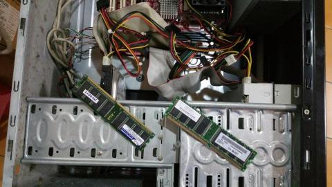 集智3C維修站 - 客戶記憶體更換