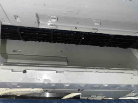 亮晶晶乾淨清潔團隊 -  冷氣施工後風鼓乾淨 吹出來涼風 亮晶晶乾淨清潔團隊 -  冷氣施工後風鼓乾淨 吹出來涼風