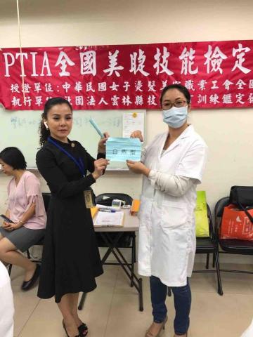 Satin時尚美學 - 全國美睫技能檢定擔任總評審長