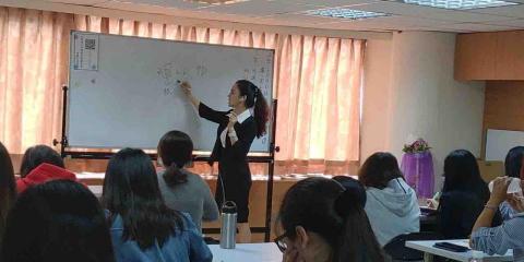 Satin時尚美學 - 台中職訓～擔任美睫資訊講師