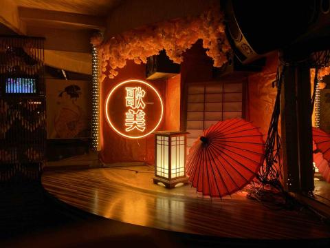 楊晴 - 店裝軟裝設計