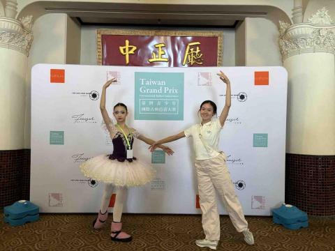 顧淑暖 - 帶領學生參加比賽，成功進入決賽