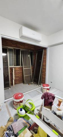 秝研油漆 防水工程 - 新竹市北區社區名稱：慶華綠晶 全室乳膠漆+跳色油漆+門框油漆（虹牌鄉居+I白+司曼特 燕麥黃+得利女裝灰）施工中